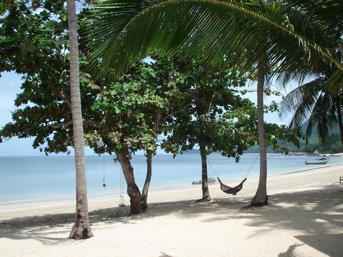 Koh Jum Lodge Exterior foto